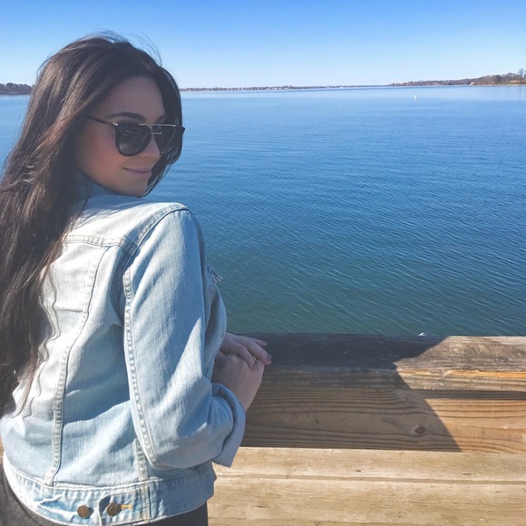 ❤️Meet your Posher, Dana! - Picture 1 of 8